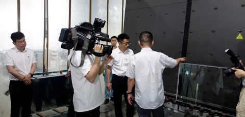 桐鄉(xiāng)市委書記調(diào)研人才企業(yè)